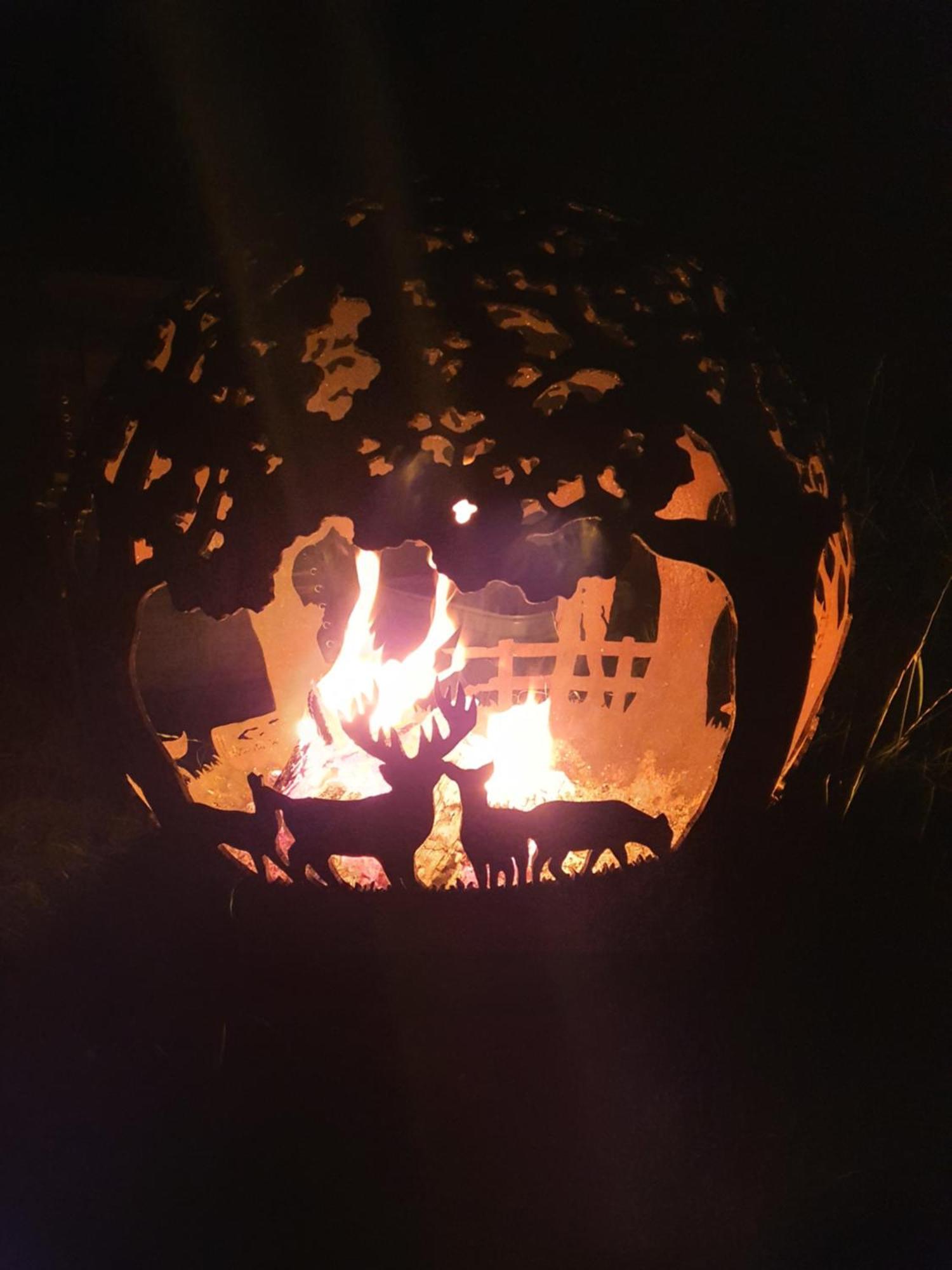 Gilfach Gower Farm Luxury Yurt With Hot Tub Ξενοδοχείο Ammanford Εξωτερικό φωτογραφία