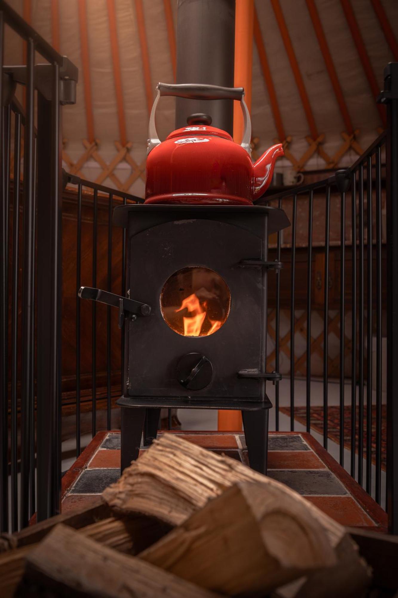 Gilfach Gower Farm Luxury Yurt With Hot Tub Ξενοδοχείο Ammanford Εξωτερικό φωτογραφία